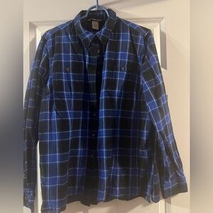 Duluth flannel top EUC